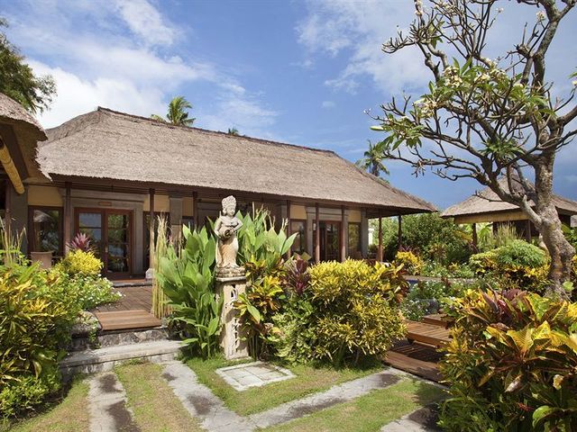 фотографии отеля Amertha Bali Villas Beachfront Resort & Spa изображение №39