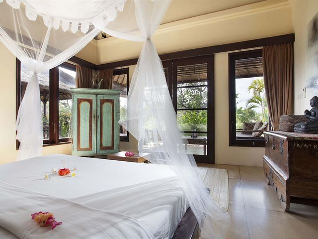 фото отеля Amertha Bali Villas Beachfront Resort & Spa изображение №37
