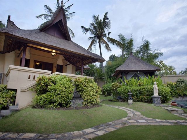 фото Amertha Bali Villas Beachfront Resort & Spa изображение №14