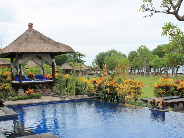 фото Amertha Bali Villas Beachfront Resort & Spa изображение №6
