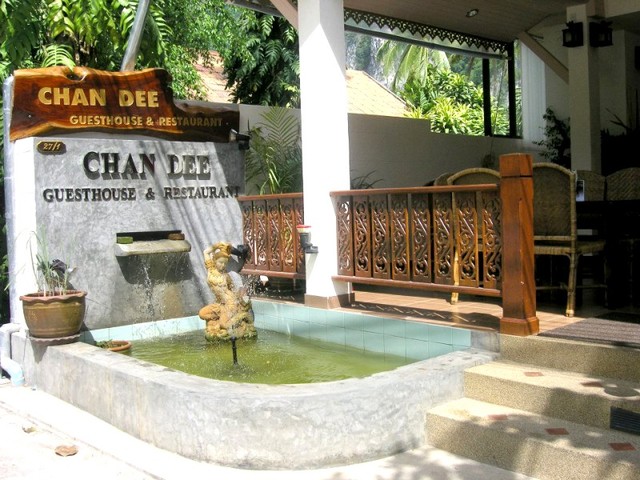 фотографии отеля Chandee Guesthouse Krabi изображение №7