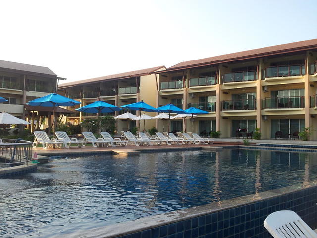 фотографии отеля Lanta Pura Beach Resort изображение №43