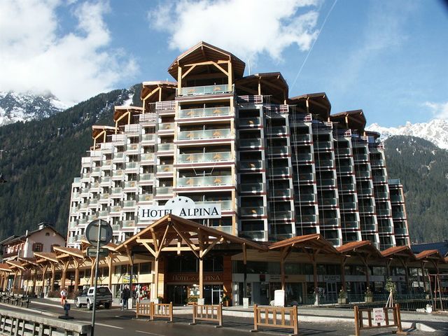 фото отеля Alpina изображение №1