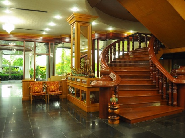 фото отеля PathumThani Place Hotel изображение №5