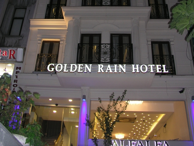 фото отеля Golden Rain изображение №1