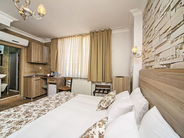 фото отеля Taksim Unique Suites изображение №29