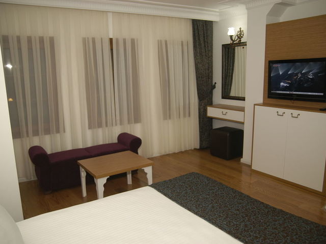 фотографии отеля Hotel Jakaranda Istanbul изображение №11