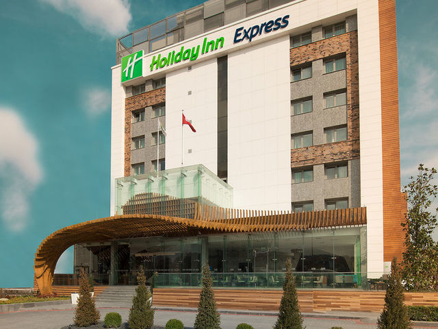 фото отеля Holiday Inn Express Istanbul Airport изображение №1