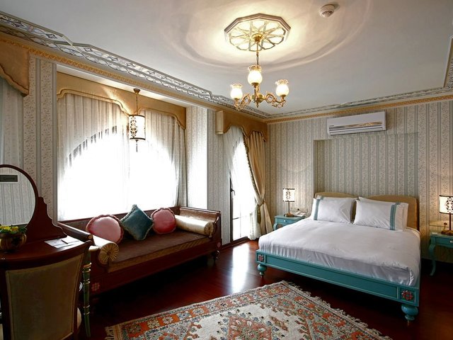 фото отеля Niles Istanbul изображение №57