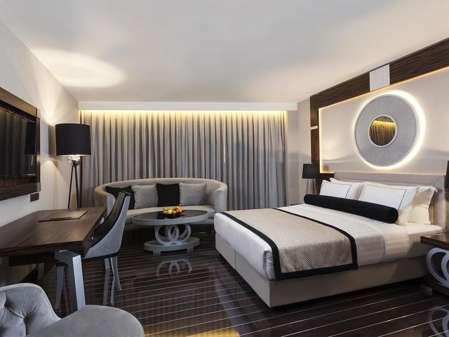 фото отеля Ramada Hotel & Suites Istanbul Sisli изображение №17