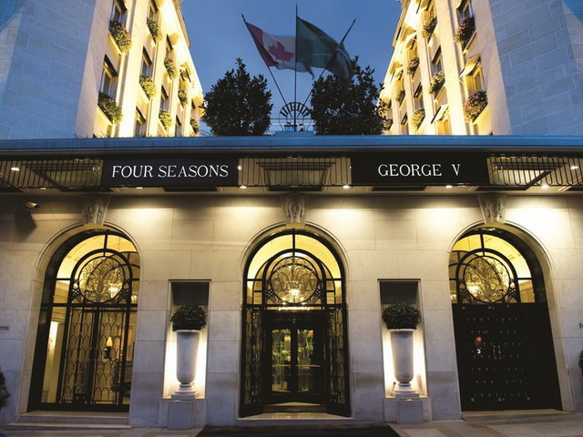 фото отеля Four Seasons Hotel George V изображение №1