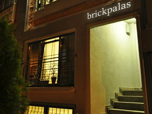 фото отеля Brickpalas изображение №1