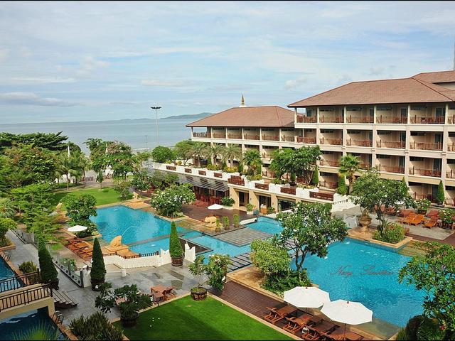 фото отеля The Heritage Pattaya Beach Resort (ex. Grand Heritage Beach Resort & Spa) изображение №1
