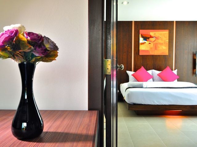фото отеля Ratana Apart-Hotel at Chalong  изображение №37