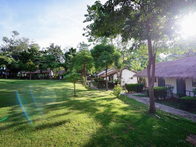 фотографии отеля Lanta Phu Hill Resort (ex. The Tropic Circle; Lanta Palace Hill Resort) изображение №19