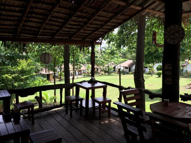 фото отеля Lanta Phu Hill Resort (ex. The Tropic Circle; Lanta Palace Hill Resort) изображение №17