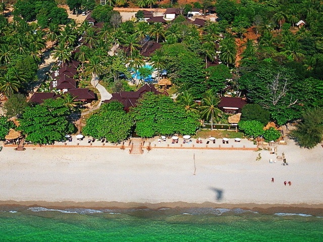 фото Lanta Sand Resort & Spa изображение №86