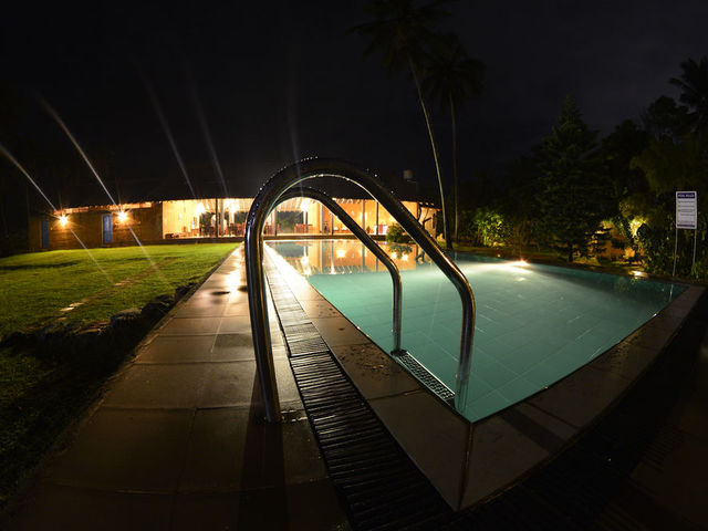 фото отеля Ocean Ripples Resort изображение №5