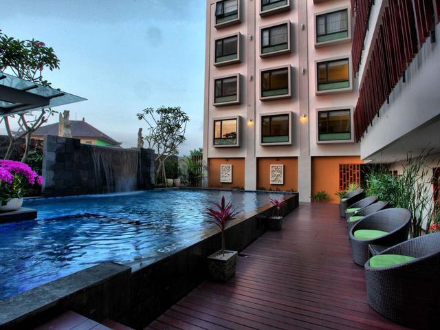 фото отеля 7 Days Premium Kuta Bali (ех. Sun Royal Bali) изображение №9