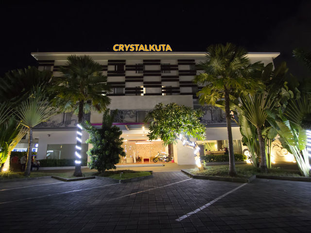 фото отеля Crystal Kuta (ех. Favehotel Bypass Kuta) изображение №41