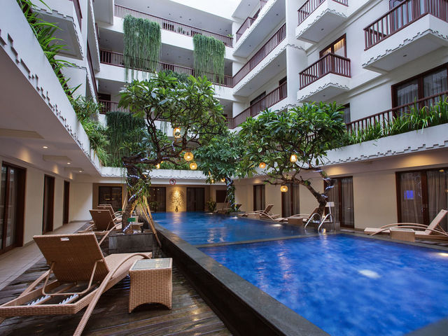 фото отеля Sense Sunset Seminyak (ex. Swiss-Belinn Seminyak) изображение №1