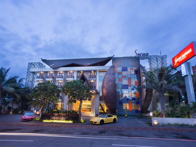 фото Sense Sunset Seminyak (ex. Swiss-Belinn Seminyak) изображение №10