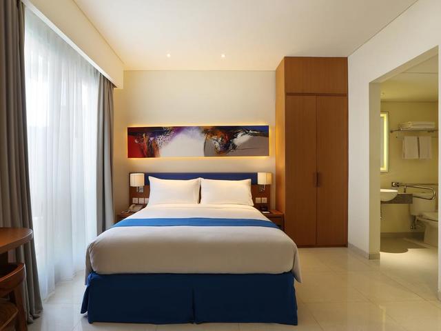 фотографии отеля Holiday Inn Express Bali Kuta Square изображение №27