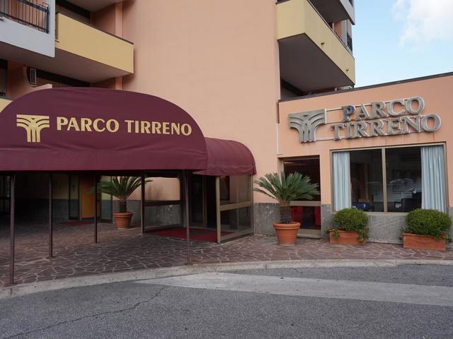 фото Parco Tirreno Suitehotel & Residence изображение №2