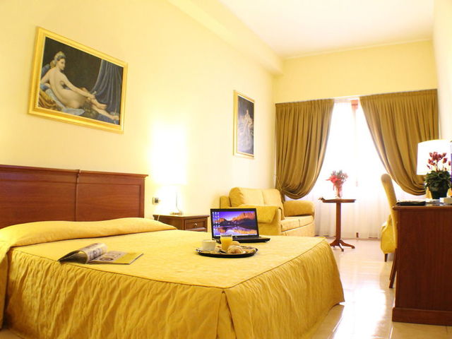 фото отеля Hotel Certosa изображение №9