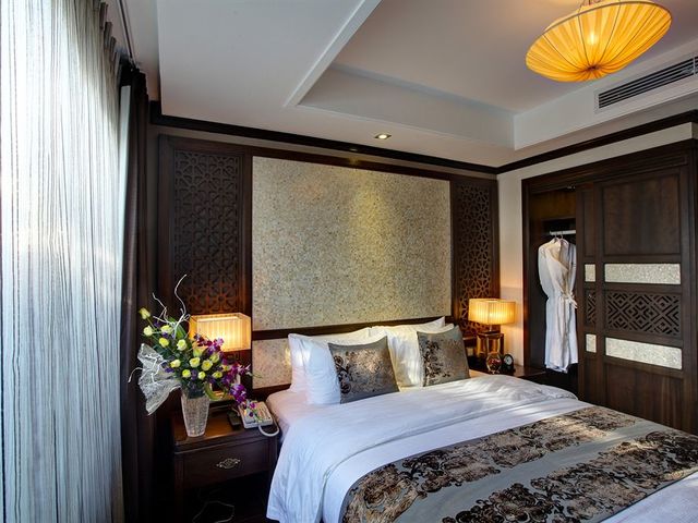 фото отеля Golden Lotus Luxury Hotel изображение №29