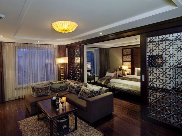 фото отеля Golden Lotus Luxury Hotel изображение №13