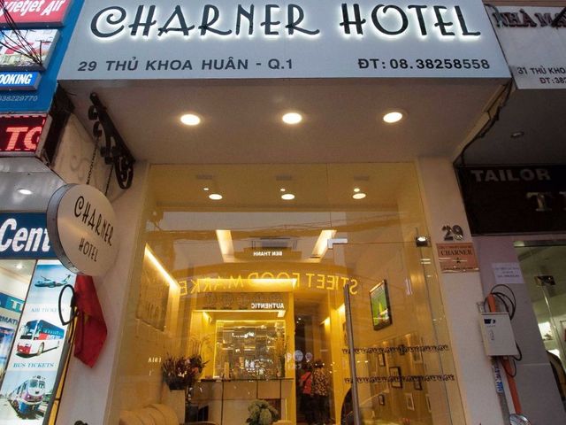 фото отеля Charner Hotel (ex. The White 2 Hotel) изображение №1