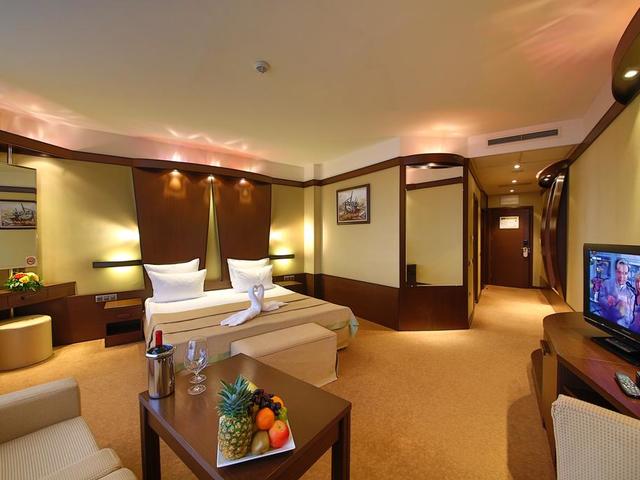 фото Rosslyn Dimyat (ex. Swiss-Belhotel Dimyat; Grand Hotel Dimyat) изображение №6