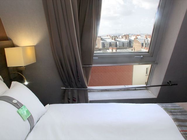 фотографии отеля Holiday Inn Paris Montmartre  изображение №7