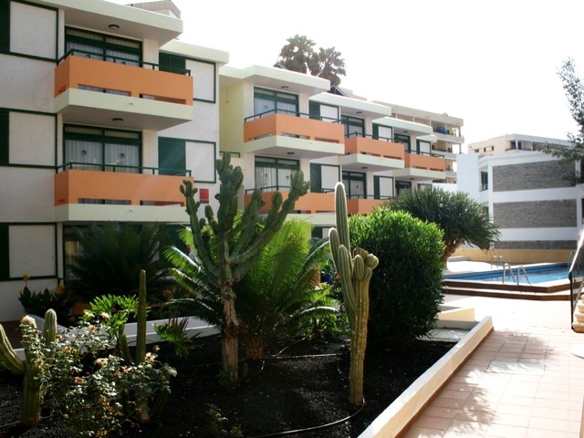 фото отеля Apartamentos Atis Tirma изображение №1