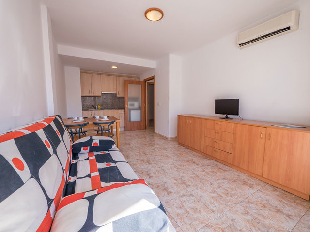 фото отеля Apartamentos AR Santa Anna II изображение №21