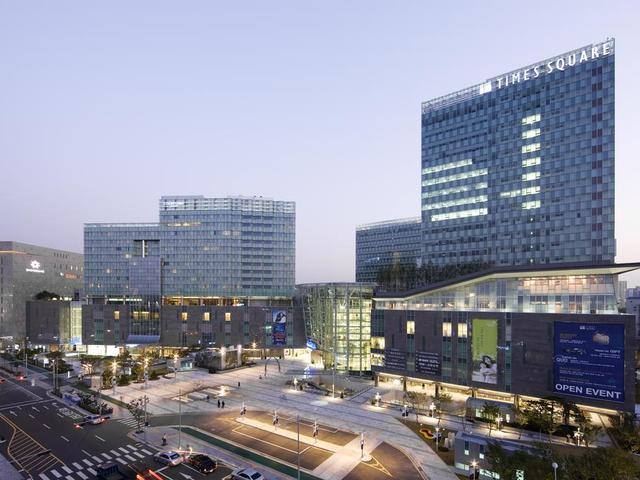 фото отеля Courtyard By Marriott Seoul Times Square изображение №21