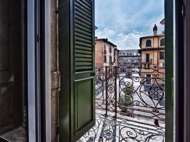 фото NH Collection Verona (ex. Palazzo Victoria) изображение №14
