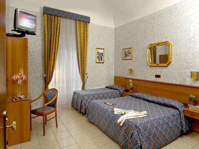 фото отеля Hotel Assisi изображение №21