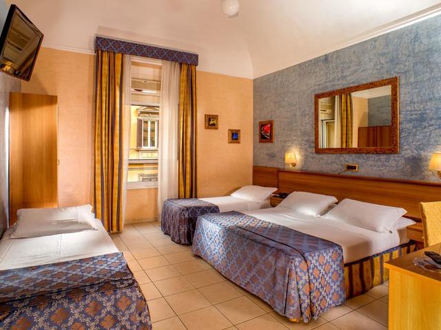 фото отеля Hotel Assisi изображение №13