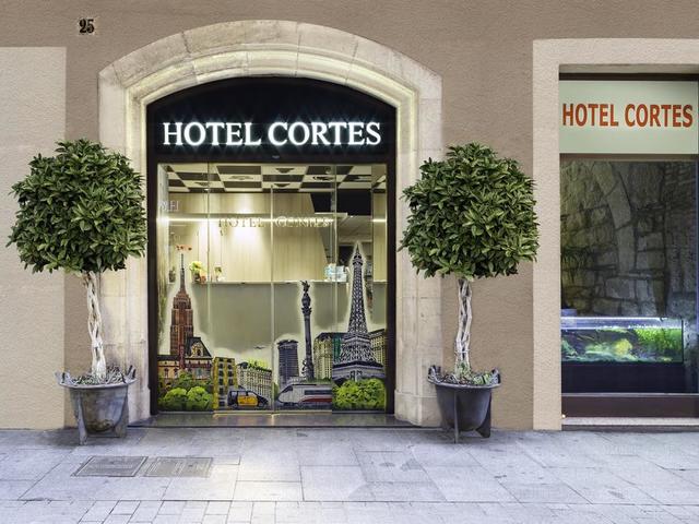 фото отеля Hotel Cortes  изображение №1