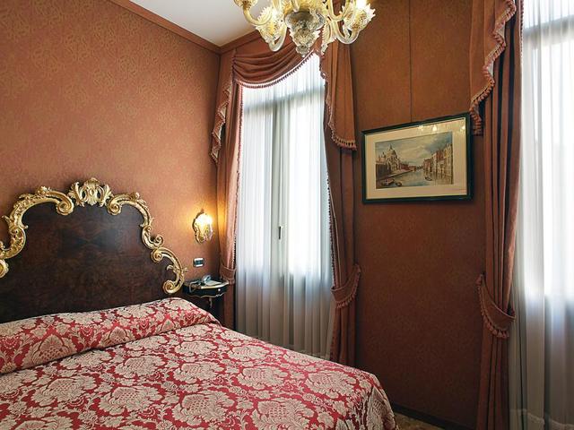 фотографии Hotels in Venice Ateneo изображение №28
