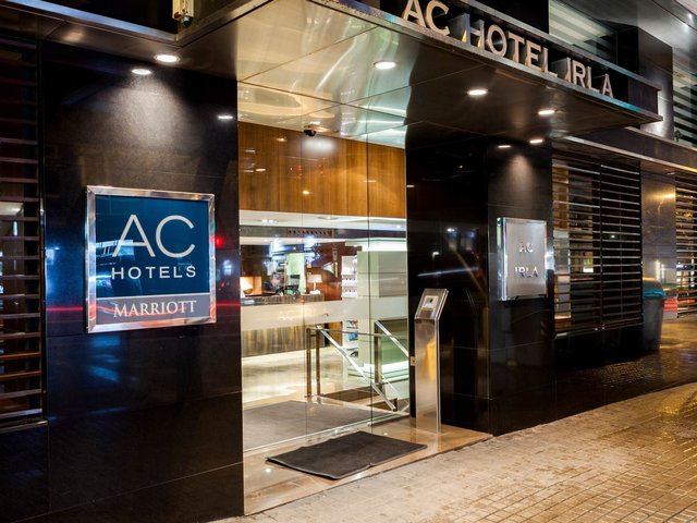 фото отеля AC Hotel Irla изображение №1