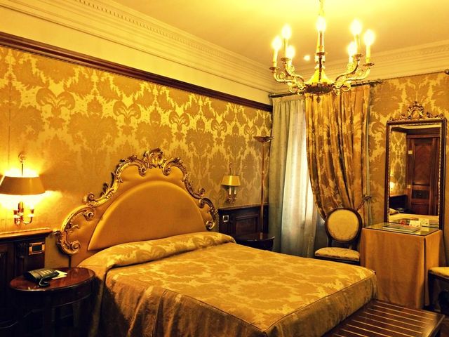фото отеля Bellevue & Canaletto Suites (ex. San Marco Luxury Bellevue Luxury Rooms) изображение №17
