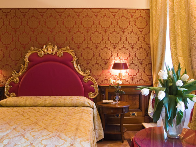 фото Bellevue & Canaletto Suites (ex. San Marco Luxury Bellevue Luxury Rooms) изображение №6