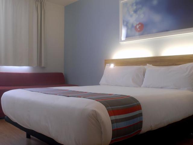 фото отеля Travelodge Barcelona Poblenou изображение №21