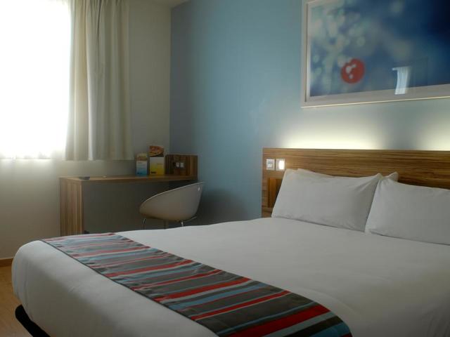 фотографии отеля Travelodge Barcelona Poblenou изображение №3