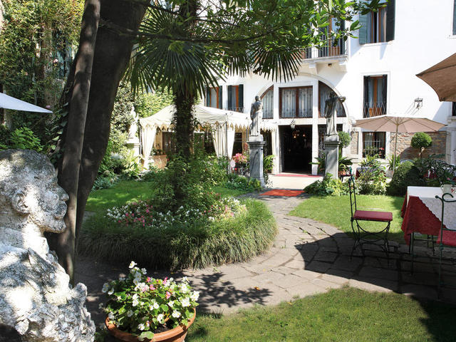 фото Hotel Palazzo Abadessa изображение №18