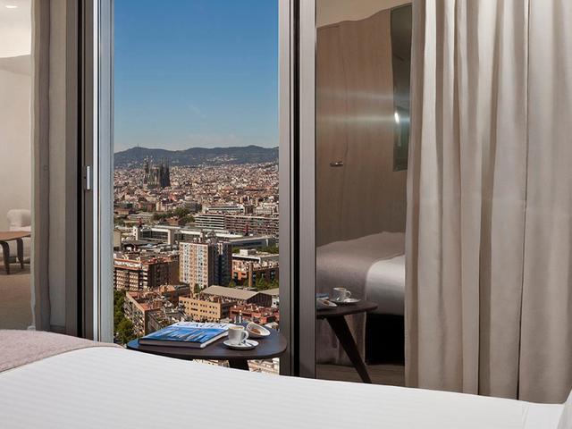 фотографии Melia Barcelona Sky изображение №32