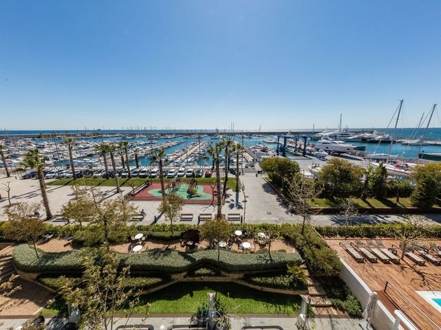 фотографии Atenea Port Barcelona Mataro изображение №4